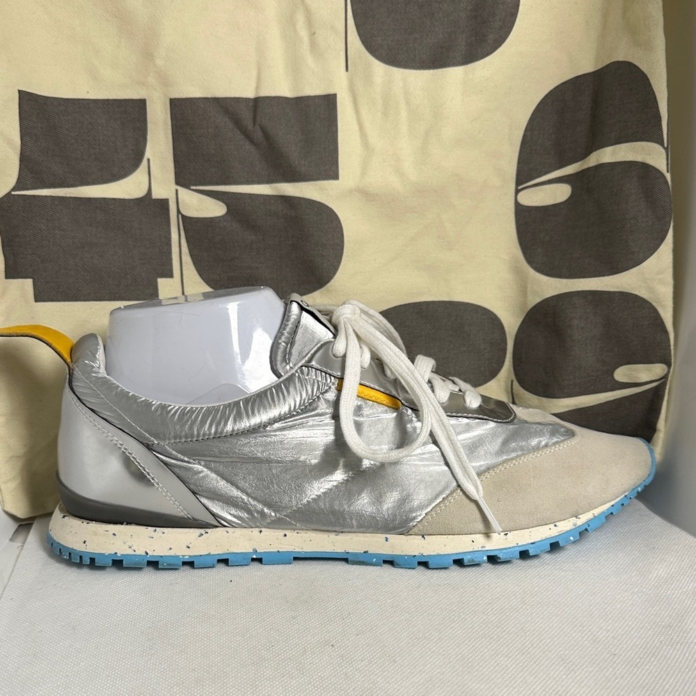 ONCEPT MOD.004 Travelist S22 Tokyo Silver Flash Women's Sneakers Sz 10 - Picture 8 of 13